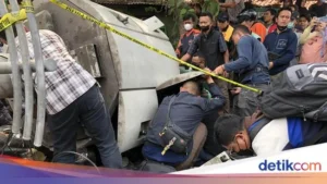 10 Korban Menginggal Kereta Bekasi Teridentifikasi Terbaru 2026
