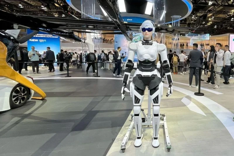 AiMOGA Smart Police Robot Hadir di Beijing Auto Show 2026