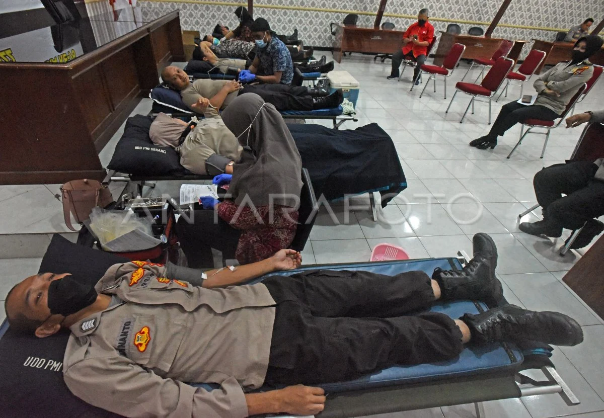 Aksi Donor Darah Bank Jakarta dalam Perayaan HUT ke-65