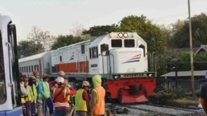 Daftar Perjalanan KA Jarak Jauh yang Dibatalkan Akibat Insiden Bekasi Timur