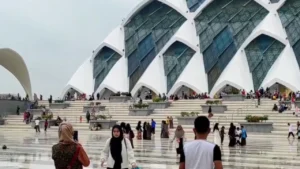 Kasus Pungli Masjid Al-Jabbar Terjadi Saat Libur Panjang 2026