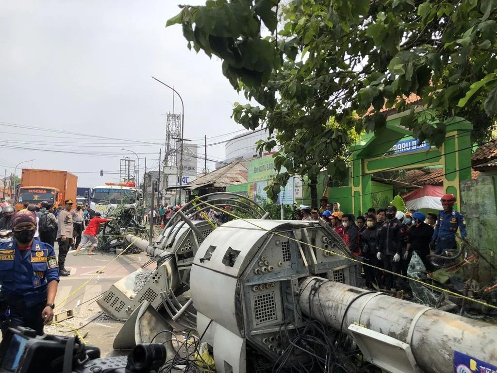 Kecelakaan kereta Bekasi Timur memakan korban jiwa karyawan