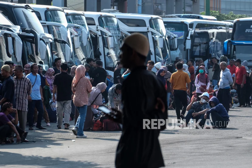 Kesenjangan Transportasi Publik Jaktim Jadi Sorotan Perindo
