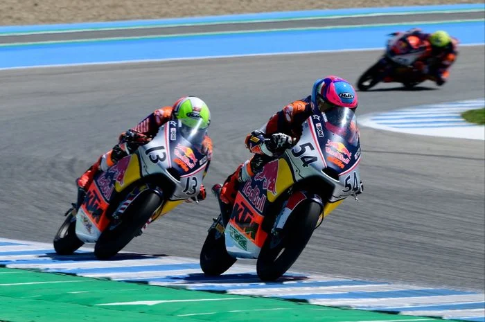 Kiandra Ramadipa Juara Red Bull Rookies Cup Jerez 2026