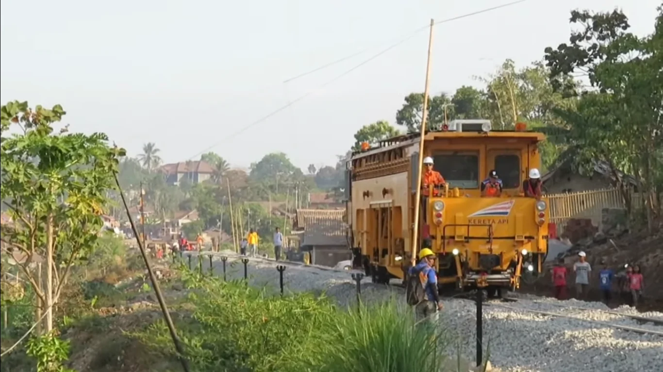 Perbaiki perlintasan kereta di Jawa, Prabowo siapkan Rp 4 triliun