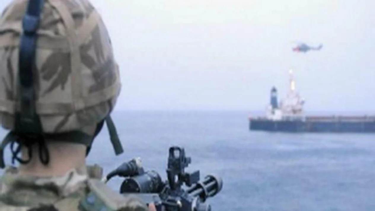 Perompak Bajak Kapal Tanker dan Nasib 4 WNI di Somalia